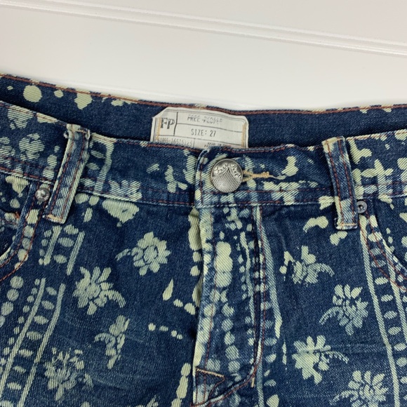 Free People Bleach Floral Distressed Shorts sz 27 - Picture 2 of 6